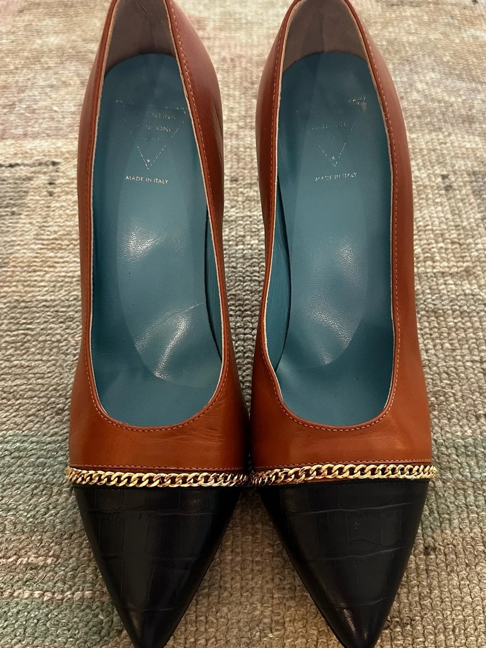 Valentina Rangoni Leather Stiletto Pumps Size 9M  Handcrafted in Italy